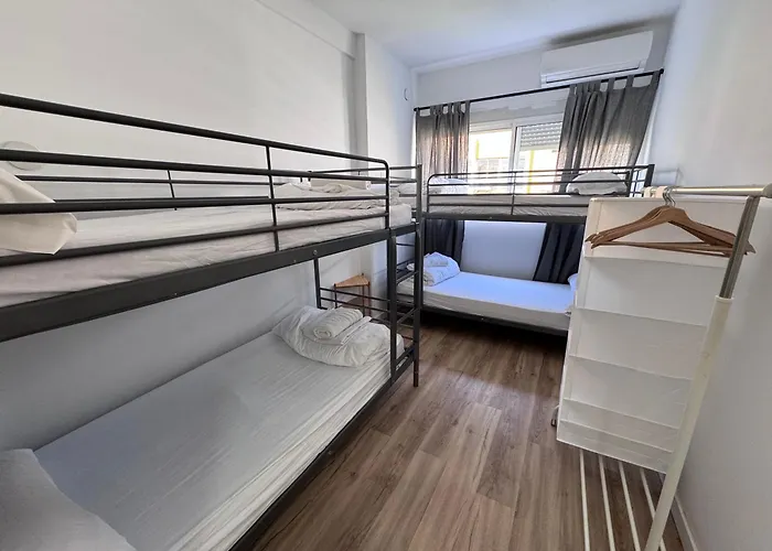 Md לינה וארוחת בוקר טורמולינוס